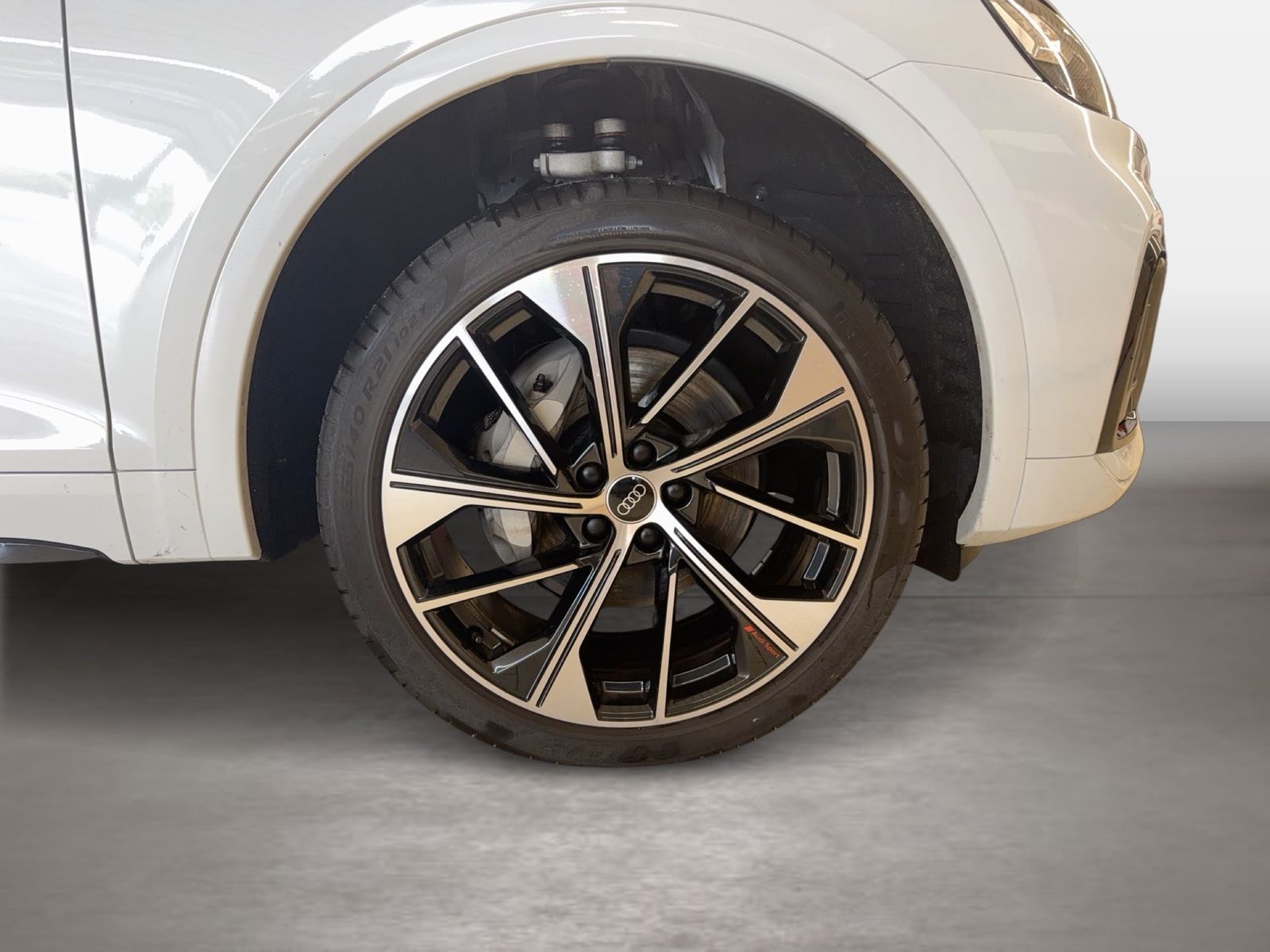 Fahrzeug autohaus mense Fahrzeugabbildung Audi Q5 55 TFSI e quattro S tronic S line Matrix B&O - mit KI generiert/bearbeitet