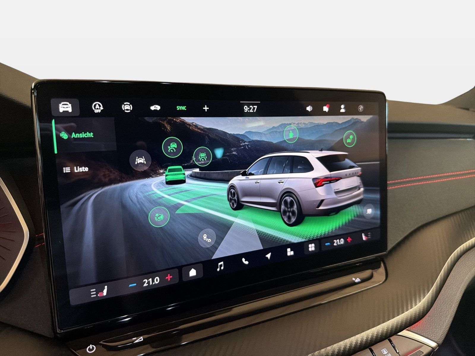 Fahrzeug autohaus mense Fahrzeugabbildung SKODA Octavia Combi RS 2.0l TSI 195kW 7-Gang-DSG AHK - mit KI generiert/bearbeitet