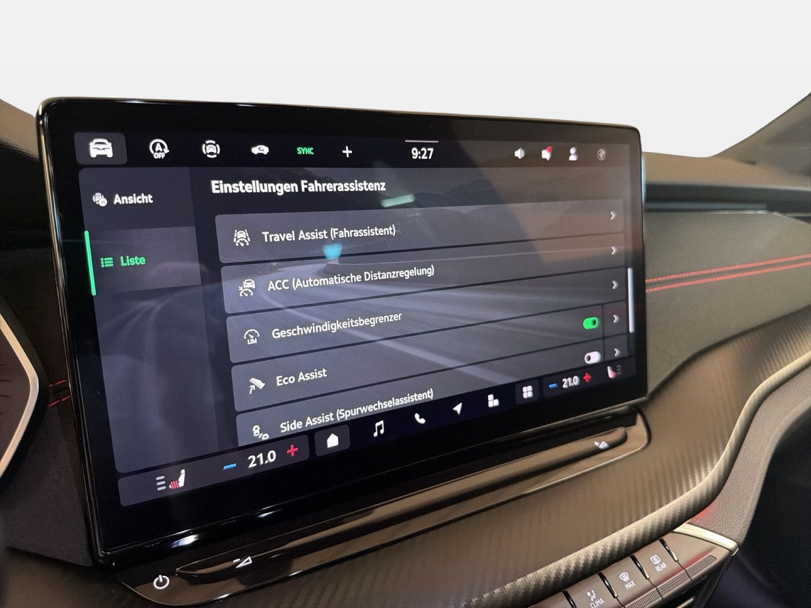 Fahrzeug autohaus mense Fahrzeugabbildung SKODA Octavia Combi RS 2.0l TSI 195kW 7-Gang-DSG AHK - mit KI generiert/bearbeitet