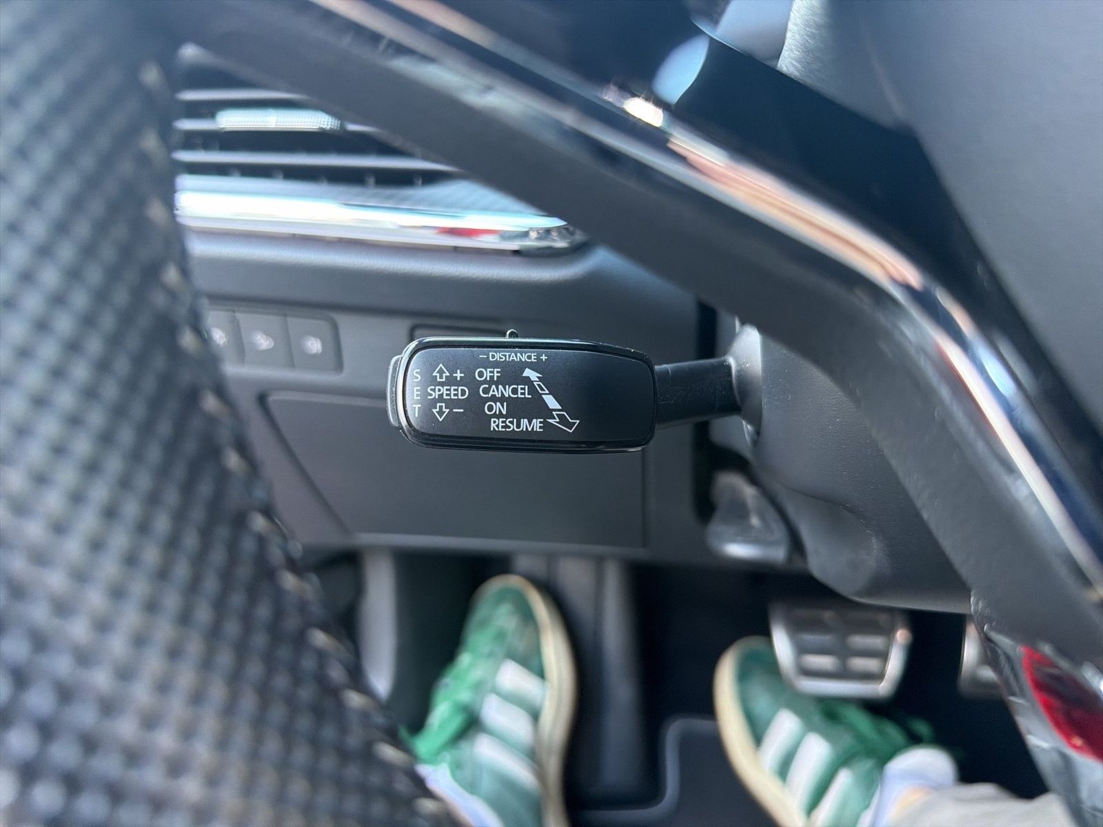 Fahrzeug autohaus mense Fahrzeugabbildung SKODA Enyaq 80X Sportline 82kWh Batterie 195kW Elektro - mit KI generiert/bearbeitet