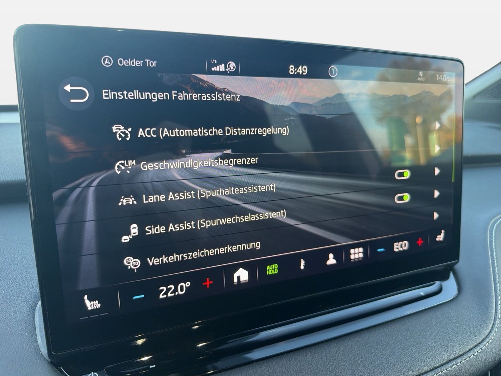 Fahrzeug autohaus mense Fahrzeugabbildung SKODA Enyaq 80X Sportline 82kWh Batterie 195kW Elektro - mit KI generiert/bearbeitet
