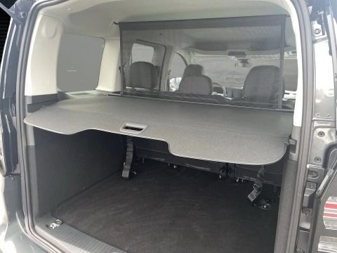 Fahrzeugabbildung Volkswagen Caddy 5-Sitzer 1.5 TSI eHybrid 85 kW DSG CarPlay - mit KI generiert/bearbeitet