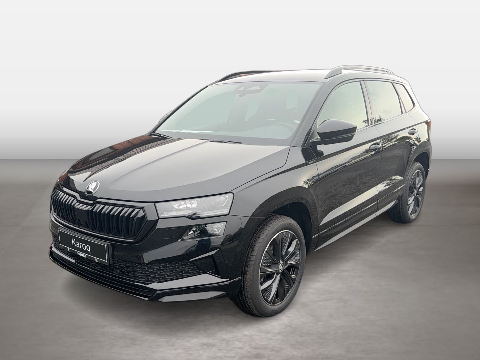 Fahrzeug autohaus mense Fahrzeugabbildung SKODA Karoq Sportline 1.5l TSI 110kW 7-Gang-DSG Matrix - mit KI generiert/bearbeitet