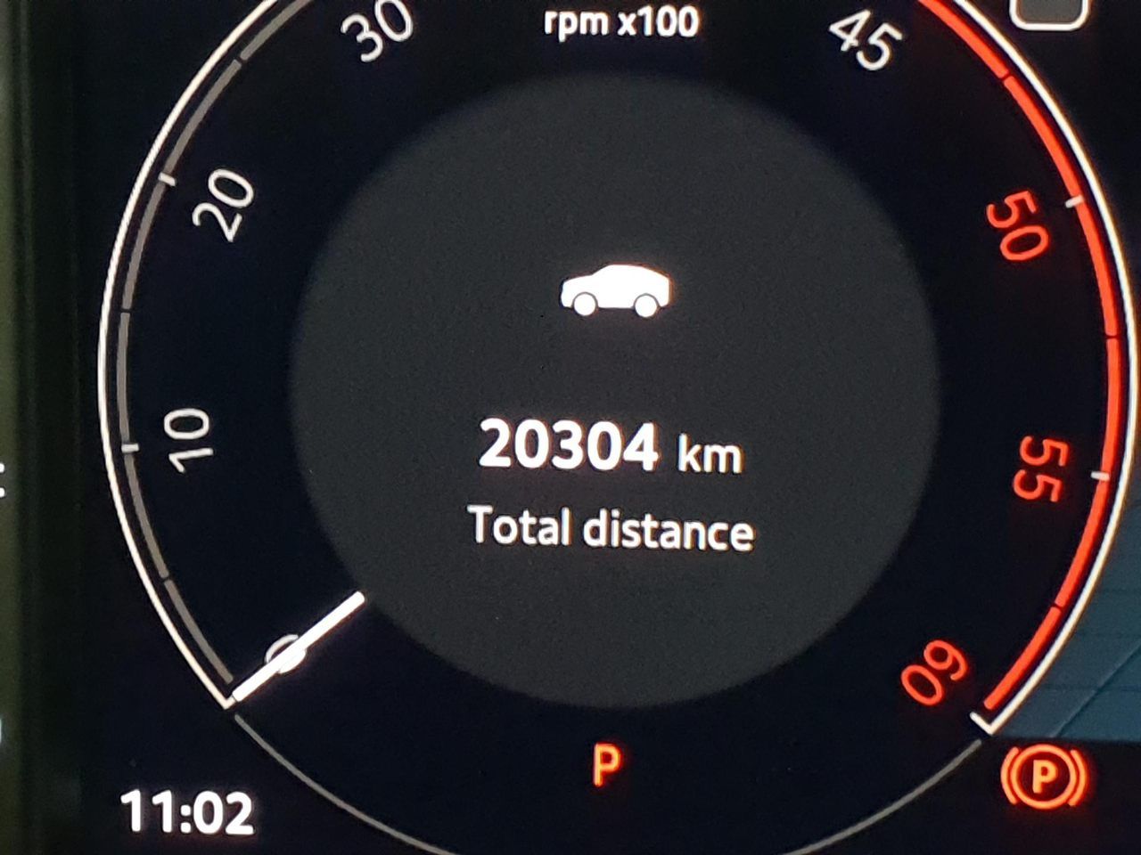 Fahrzeugabbildung SKODA Octavia Combi Tour 2.0l TDI Matrix HUD Pano SD - mit KI generiert/bearbeitet