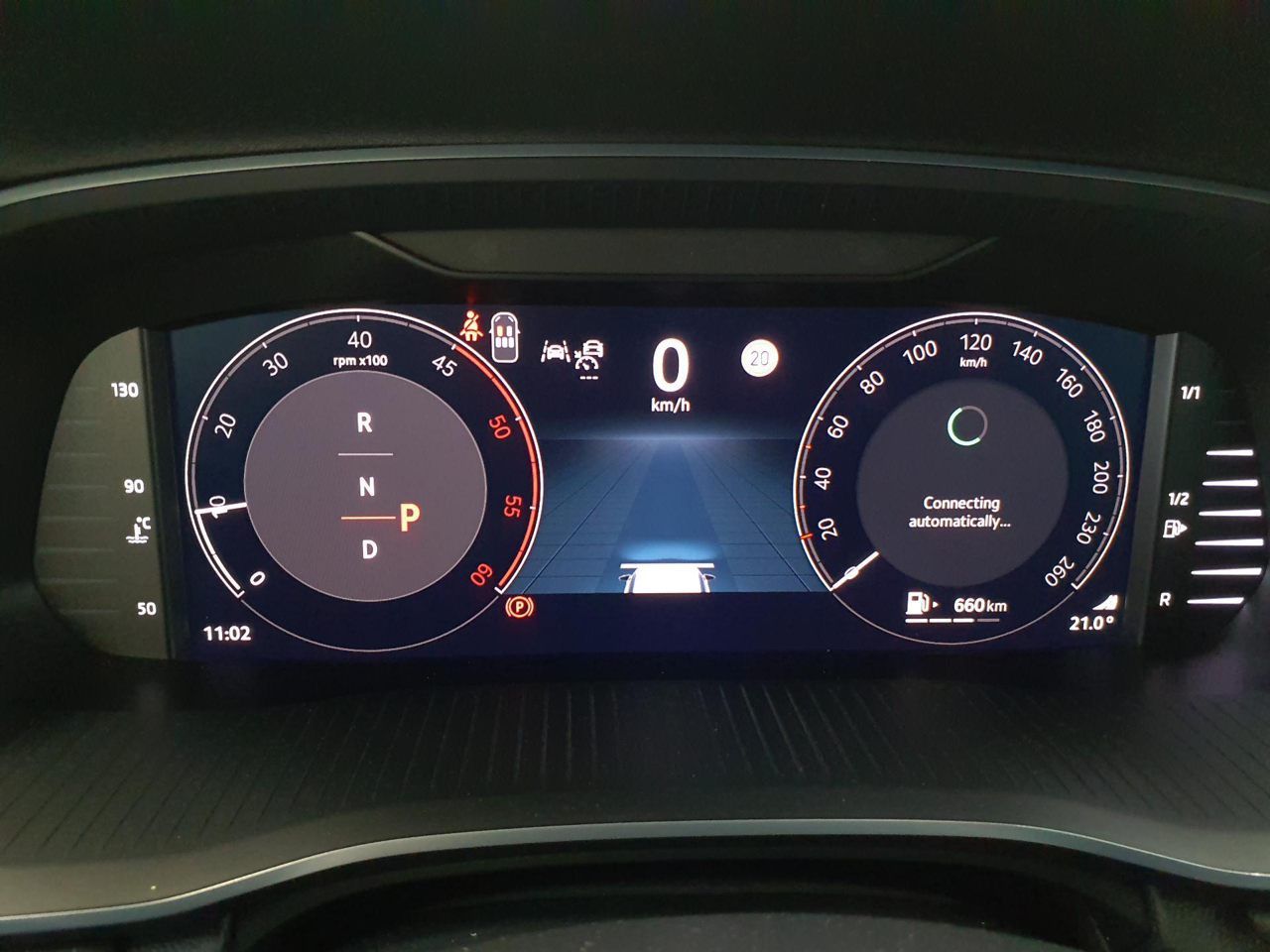 Fahrzeugabbildung SKODA Octavia Combi Tour 2.0l TDI Matrix HUD Pano SD - mit KI generiert/bearbeitet