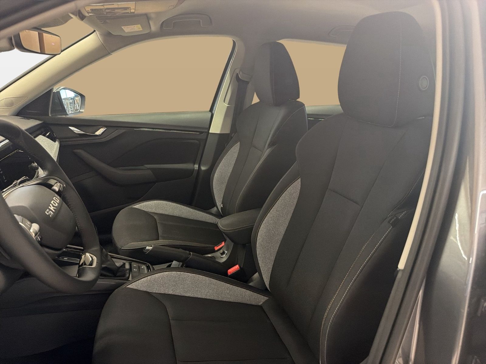 Fahrzeugabbildung SKODA Kamiq 1.0 TSI Balance Matrix LED VirtualCP PDC - mit KI generiert/bearbeitet