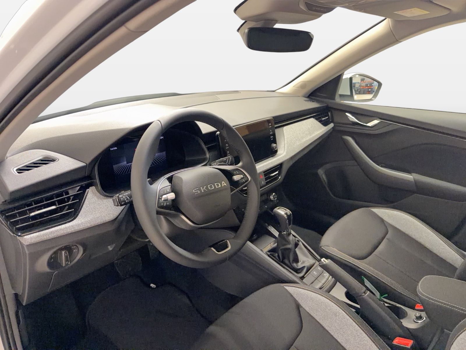 Fahrzeugabbildung SKODA Kamiq 1.0 TSI Tour Matrix LED VirtualCP Facelift - mit KI generiert/bearbeitet